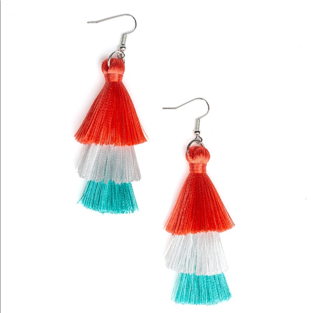 Hold On Your Tassel
